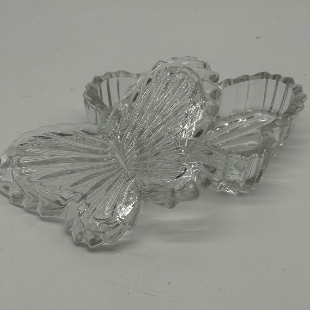 Vtg Clear Pressed Glass Butterfly Trinket Box Lidded Jewelry Ring Dish 5x3